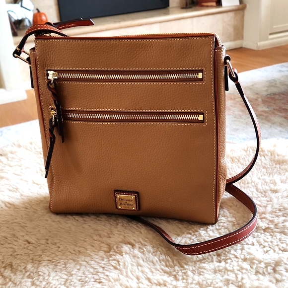 Gorgeous NWOT Dooney & Bourke Triple Zip Carmel Leather Messenger Bag 🤎🧡 - Picture 15 of 16
